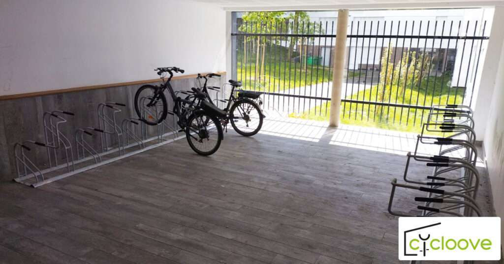 Installation de 60 racks vélos